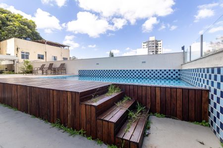 Apartamento à venda com 98m², 3 quartos e 2 vagas Apartamento à venda com 98m², 3 quartos e 2 vagasÁrea comum - Piscina