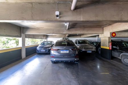 Apartamento à venda com 98m², 3 quartos e 2 vagas Apartamento à venda com 98m², 3 quartos e 2 vagasGaragem