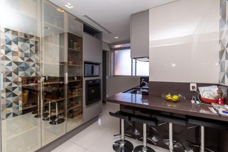 Apartamento à venda com 98m², 3 quartos e 2 vagas Apartamento à venda com 98m², 3 quartos e 2 vagasCozinha