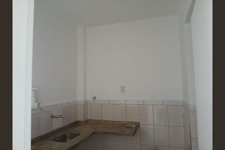 Cozinha de apartamento para alugar com 3 quartos, 80m² em Sampaio, Rio de Janeiro