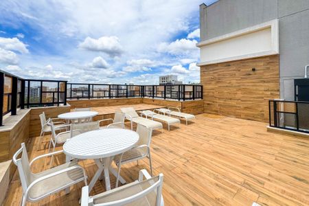 Studio à venda com 26m², 1 quarto e sem vaga Studio à venda com 26m², 1 quarto e sem vagaPiscina