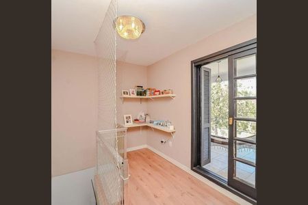 Casa à venda com 250m², 2 quartos e 4 vagas Casa à venda com 250m², 2 quartos e 4 vagasQuarto 3