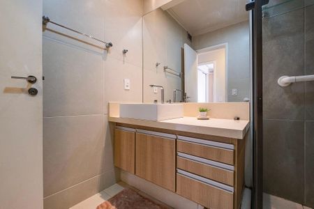 Apartamento para alugar com 95m², 3 quartos e 2 vagas Apartamento para alugar com 95m², 3 quartos e 2 vagasBanheiro Social