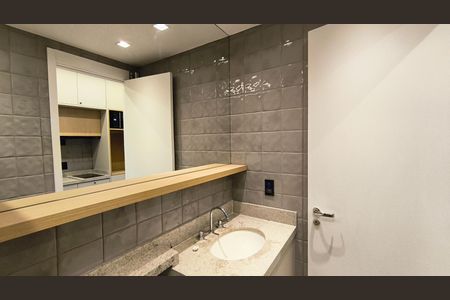 Banheiro de kitnet/studio à venda com 1 quarto, 25m² em Ipiranga, São Paulo