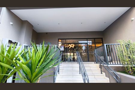 Studio para alugar com 25m², 1 quarto e sem vaga Studio para alugar com 25m², 1 quarto e sem vagaFachada + Plaquinha