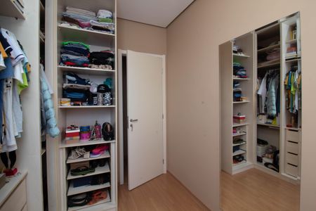 Apartamento para alugar com 58m², 3 quartos e 1 vagaQuarto 2 - Closet 