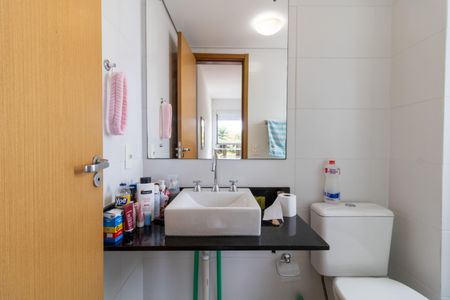 Apartamento à venda com 75m², 2 quartos e 1 vagaBanheiro da Suíte