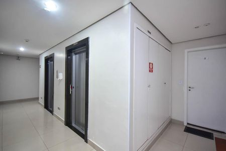 Apartamento para alugar com 52m², 2 quartos e 1 vaga Apartamento para alugar com 52m², 2 quartos e 1 vagaHall Social