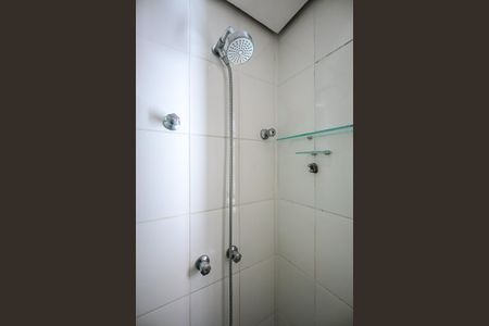 Apartamento para alugar com 52m², 2 quartos e 1 vagaChuveiro do Banheiro