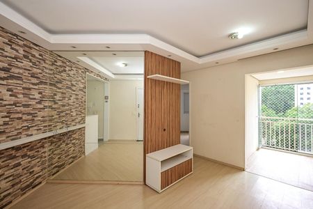 Sala de apartamento para alugar com 2 quartos, 52m² em Jardim Henriqueta, Taboão da Serra