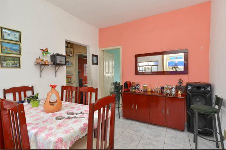 Casa à venda com 380m², 4 quartos e sem vaga Casa à venda com 380m², 4 quartos e sem vagaSala de Jantar