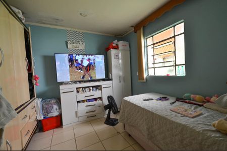 Casa à venda com 380m², 4 quartos e sem vaga Casa à venda com 380m², 4 quartos e sem vagaQuarto Casa 2