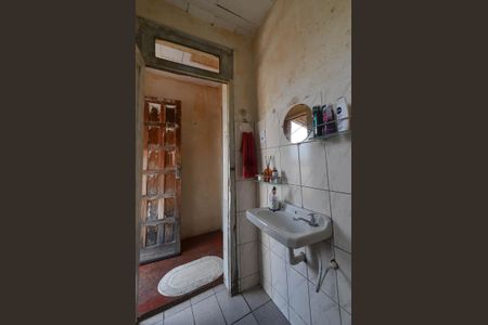 Casa à venda com 380m², 4 quartos e sem vaga Casa à venda com 380m², 4 quartos e sem vagaBanheiro