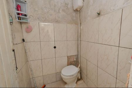 Casa à venda com 380m², 4 quartos e sem vaga Casa à venda com 380m², 4 quartos e sem vagaBanheiro Casa 2