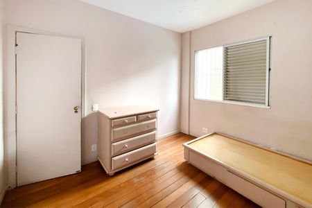 Apartamento para alugar com 120m², 3 quartos e 2 vagasQuarto 3
