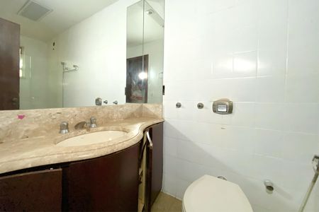 Apartamento para alugar com 120m², 3 quartos e 2 vagasBanheiro da Suíte 1