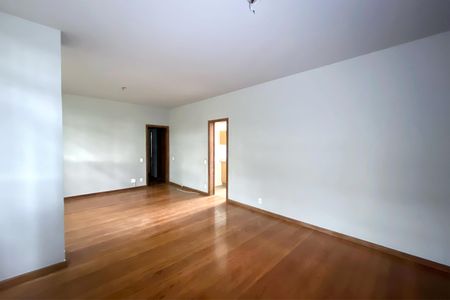 Sala de apartamento para alugar com 3 quartos, 120m² em Sion, Belo Horizonte