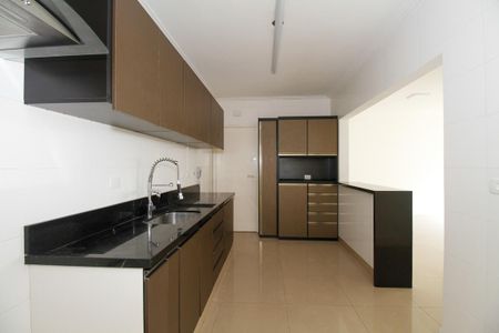 Apartamento à venda com 105m², 2 quartos e 1 vagaCozinha