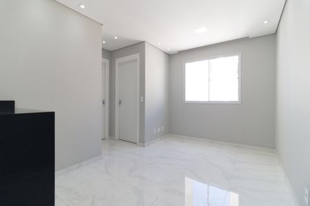 Sala de apartamento à venda com 2 quartos, 42m² em Jardim Santa Emilia, São Paulo