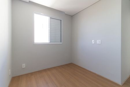 Quarto 1 de apartamento à venda com 2 quartos, 42m² em Jardim Santa Emilia, São Paulo