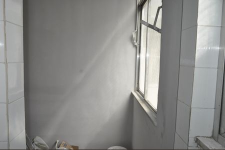 Apartamento para alugar com 75m², 2 quartos e 1 vagaÁrea de serviço