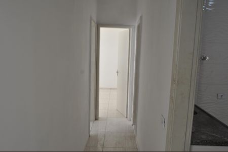 Corredor de apartamento para alugar com 2 quartos, 75m² em Todos Os Santos, Rio de Janeiro