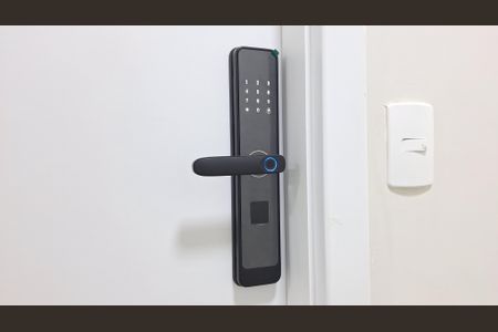 Apartamento para alugar com 37m², 2 quartos e sem vaga Apartamento para alugar com 37m², 2 quartos e sem vagaFechadura eletrônica