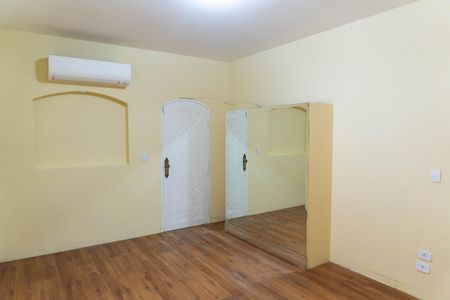 Sala de casa para alugar com 3 quartos, 140m² em Planalto Paulista, São Paulo