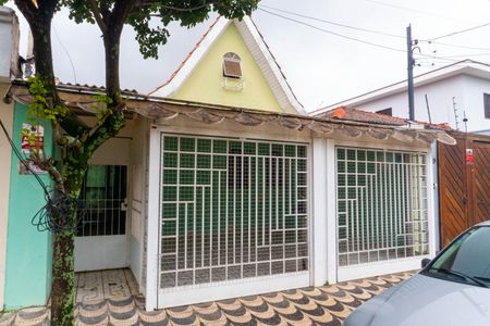 Casa para alugar com 140m², 3 quartos e 2 vagasFachada