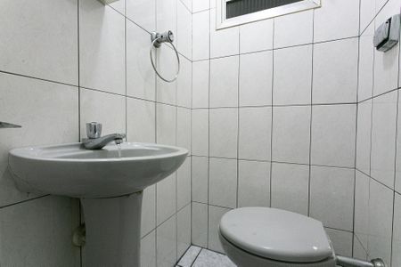 Casa para alugar com 200m², 2 quartos e 1 vagaLavabo