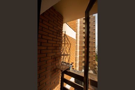 SACADA de apartamento à venda com 1 quarto, 63m² em Cambuí, Campinas