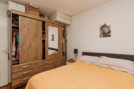 Casa à venda com 230m², 2 quartos e 4 vagas Casa à venda com 230m², 2 quartos e 4 vagasQuarto 2