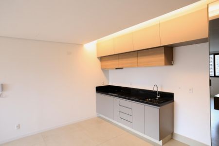 Apartamento para alugar com 69m², 2 quartos e 2 vagas Apartamento para alugar com 69m², 2 quartos e 2 vagasCozinha e Área de Serviço