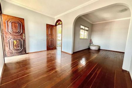 Foto 01 de casa à venda com 4 quartos, 360m² em Santa Amelia, Belo Horizonte