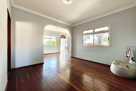 Foto 02 de casa à venda com 4 quartos, 360m² em Santa Amelia, Belo Horizonte