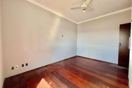 Casa à venda com 360m², 4 quartos e 5 vagasFoto 25
