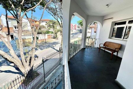 Casa à venda com 360m², 4 quartos e 5 vagasFoto 03