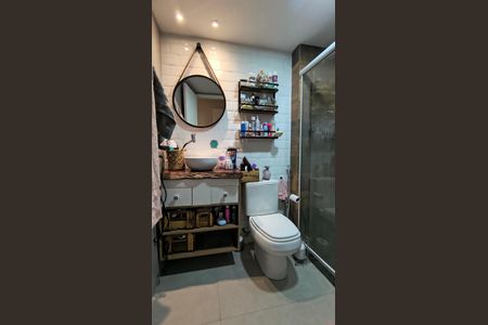 Apartamento à venda com 63m², 3 quartos e 1 vagaBanheiro da Suíte 