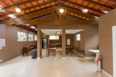 Apartamento para alugar com 47m², 2 quartos e sem vagaÁrea comum - Churrasqueira