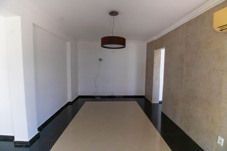 Casa de condomínio para alugar com 800m², 6 quartos e 6 vagasAnexo
