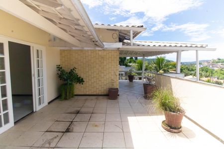 Casa de condomínio para alugar com 800m², 6 quartos e 6 vagasVaranda