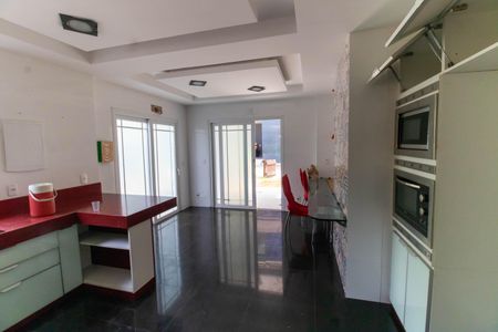 Casa de condomínio para alugar com 800m², 6 quartos e 6 vagasCozinha