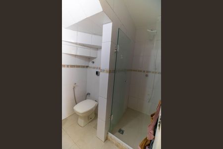 Casa de condomínio para alugar com 800m², 6 quartos e 6 vagasBanheiro Social