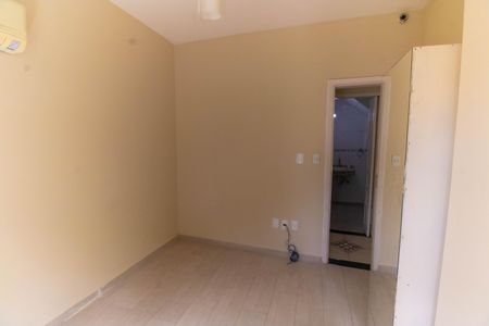 Casa de condomínio para alugar com 800m², 6 quartos e 6 vagasQuarto 