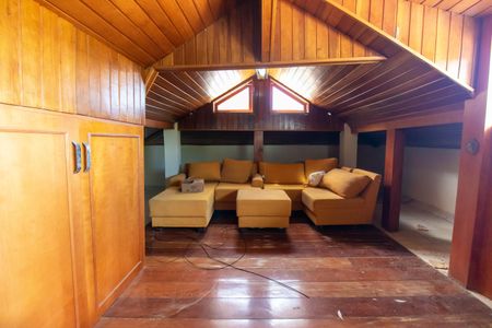 Casa de condomínio para alugar com 800m², 6 quartos e 6 vagasMezanino