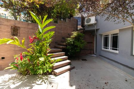 Casa de condomínio para alugar com 800m², 6 quartos e 6 vagasÁrea externa