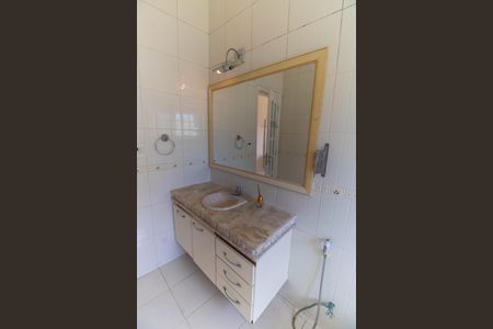 Casa de condomínio para alugar com 800m², 6 quartos e 6 vagasBanheiro da Suíte 2