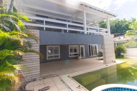 Casa de condomínio para alugar com 800m², 6 quartos e 6 vagasÁrea externa