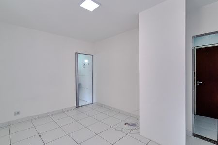 Sala/Quarto de kitnet/studio para alugar com 1 quarto, 30m² em Água Branca, São Paulo
