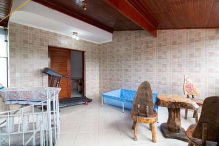 Casa à venda com 150m², 4 quartos e 1 vagaÁrea comum